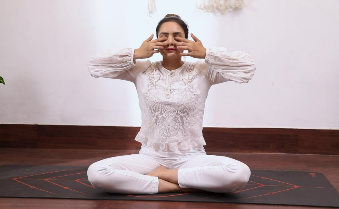 Bhramari Pranayama How To Do Its Amazing Benefits Fitlifewitharchi